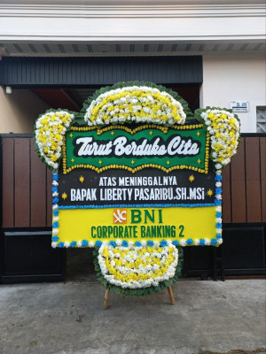 Papan Bunga Duka di Malalayang Satu Barat
