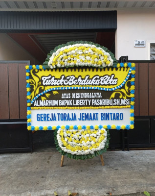 Papan Bunga Duka di Malalayang Satu Barat